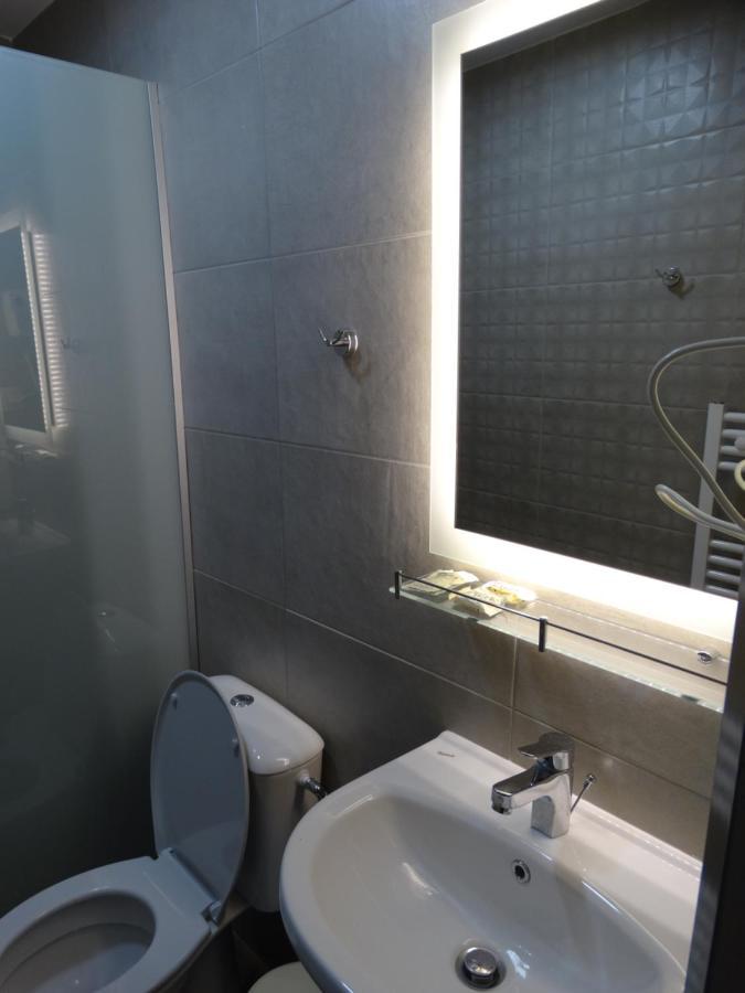 Trifon Zarezan Family Hotel กลาวาตาร์ตซิ ภายนอก รูปภาพ