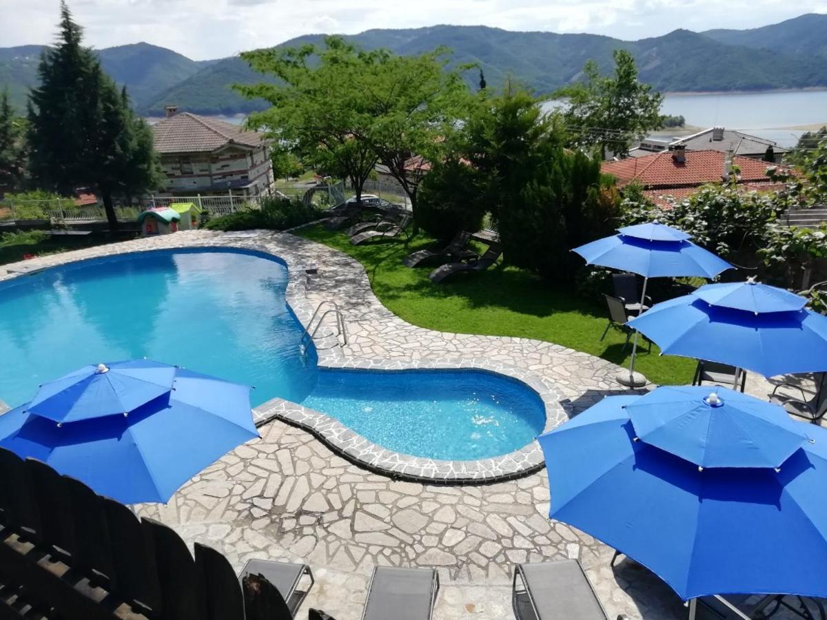 Trifon Zarezan Family Hotel กลาวาตาร์ตซิ ภายนอก รูปภาพ