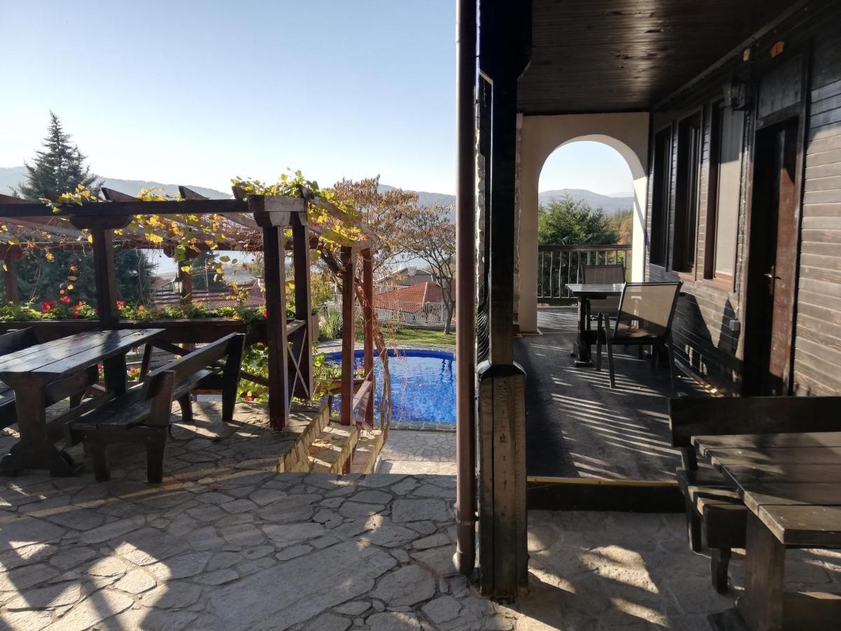 Trifon Zarezan Family Hotel กลาวาตาร์ตซิ ภายนอก รูปภาพ